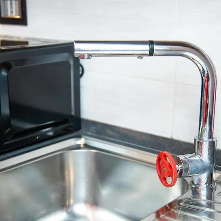 Tony House Apartmán *