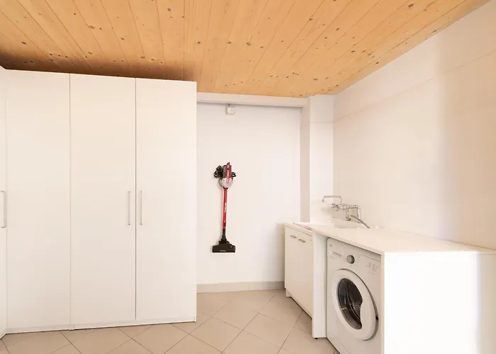 Tony House Apartament *