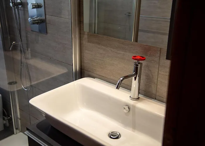 Apartament Tony House *